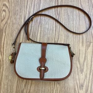 Dooney & Bourke vintage shoulder bag cream white classic tan pebbled leather